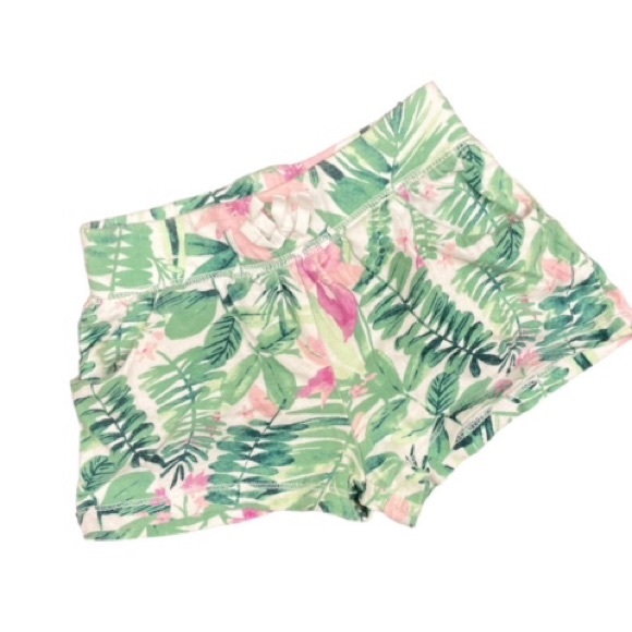 ✨BABY FLORAL SHORTS✨ - Picture 1 of 4